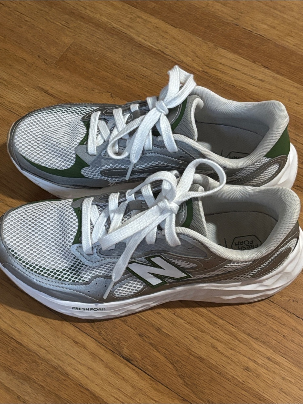New Balance Fresh Foam Arishi v4 Tiralux women’s size 9